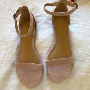 Suede sandals soludos